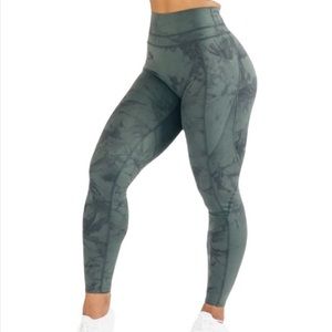 Alphalete Alphalux Force 30" Legging in Storm Grey (M)